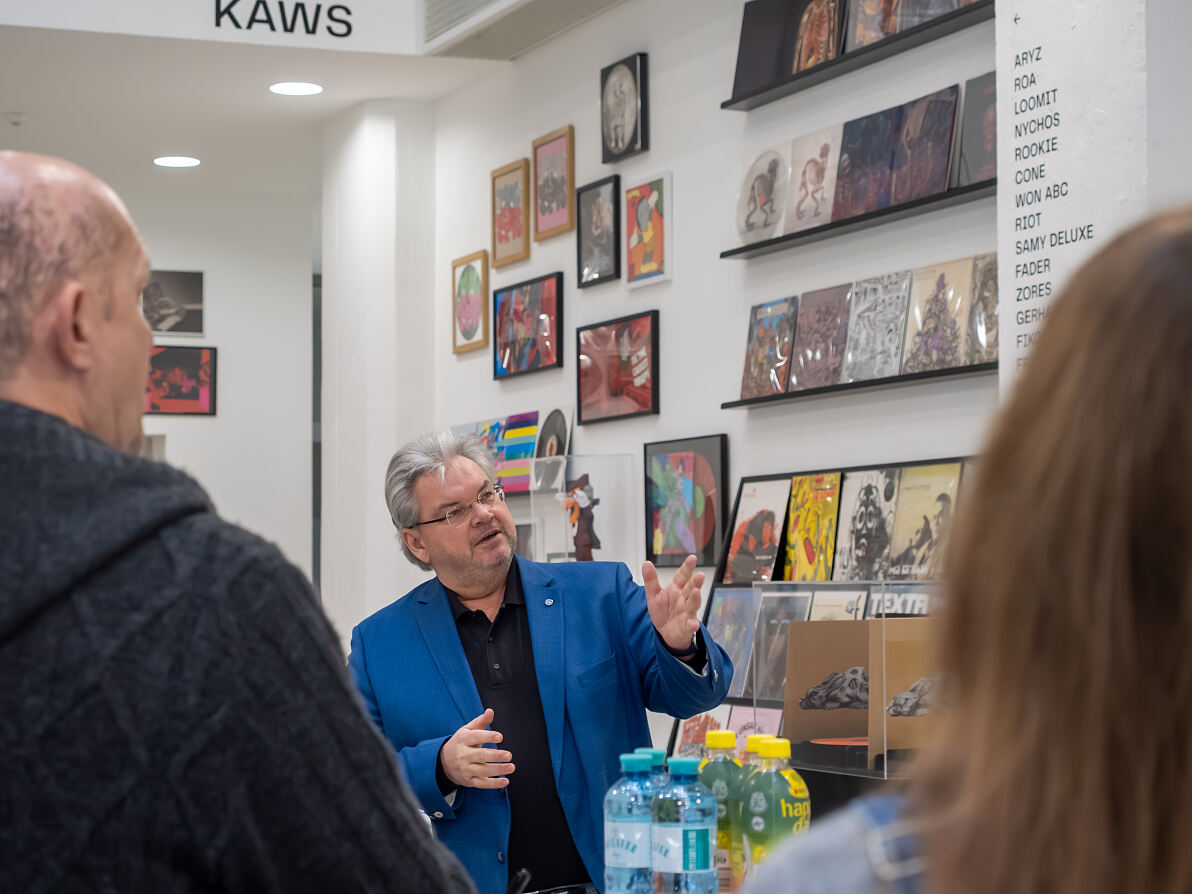 Mural-Harbor_PK-240226