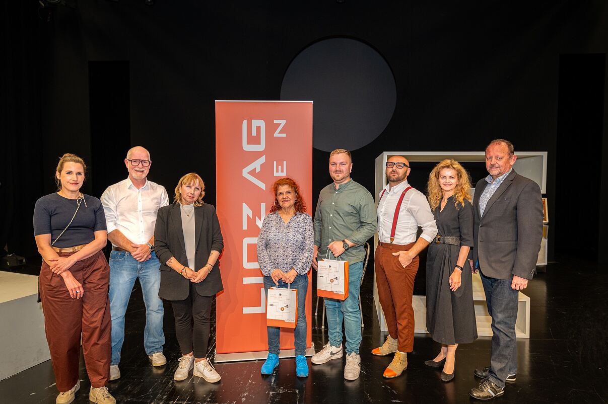 Mega-Ticket-Event Theater Phönix 24 (LINZ AGBREITBILD_AUSTRIA)