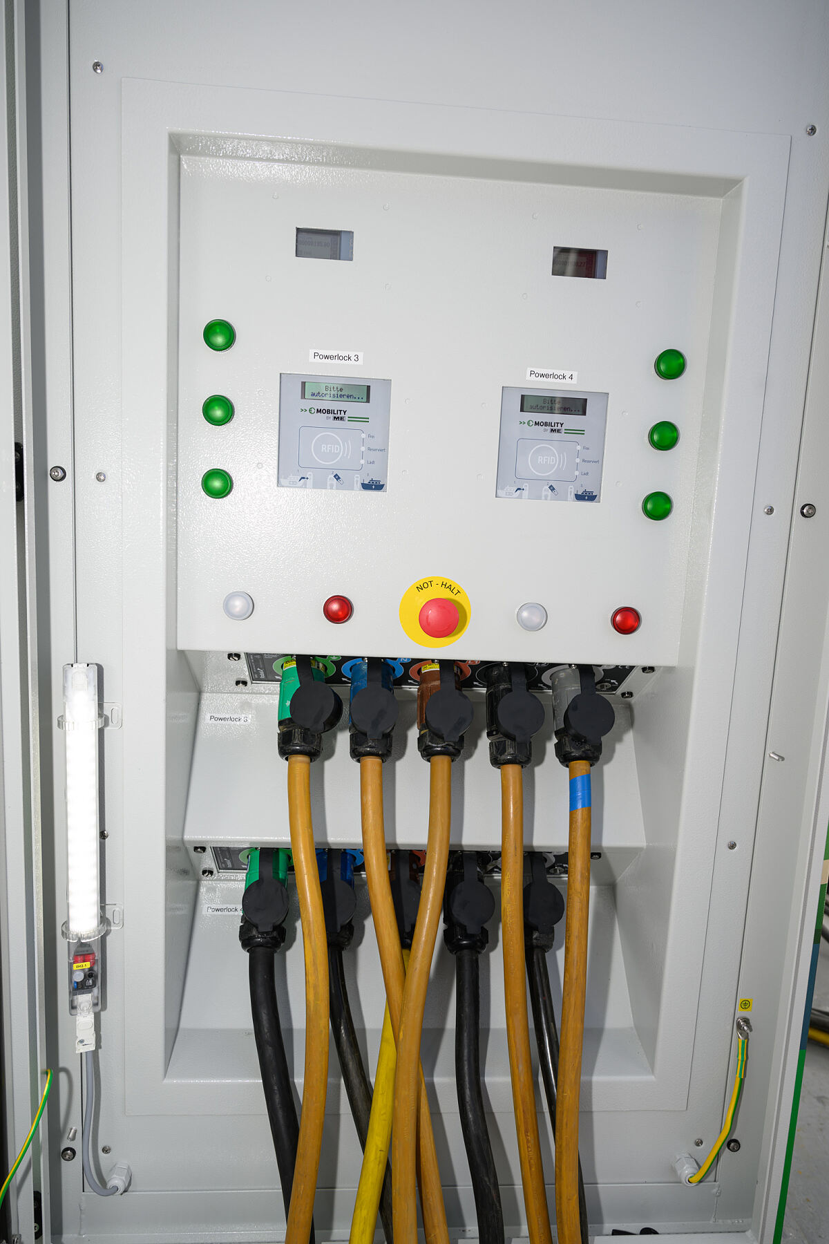 Landstrom-Anlage innen (Foto: LINZ AG)