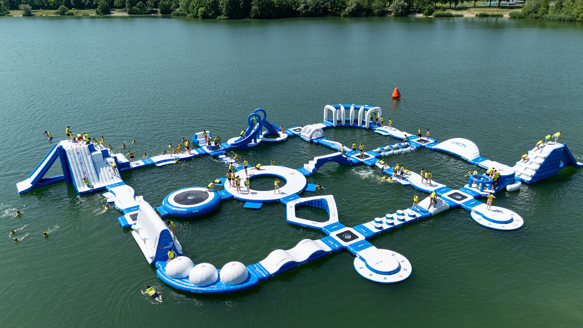 Schüler*innen des BRG solarcity waren die Ersten am Parcours des AQUAPARK Pichlinger See